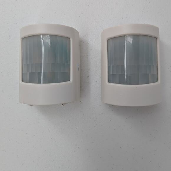 Simplisafe Motion Sensors MS1000 Home Security 1st Original Generation Lot of 2 - Picture 1 of 4